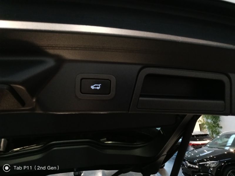 GuidiCar - LAND ROVER Range Rover Velar 2019 Range Rover Velar 2.0d i4 R-Dynamic 180cv auto my20 Usato